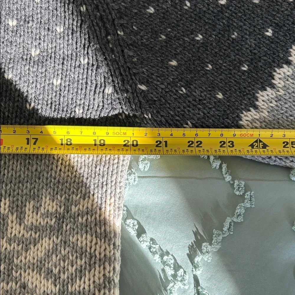 Eddie Bauer Charcoal and Cream Knit Cardigan - Picture 5 of 8
